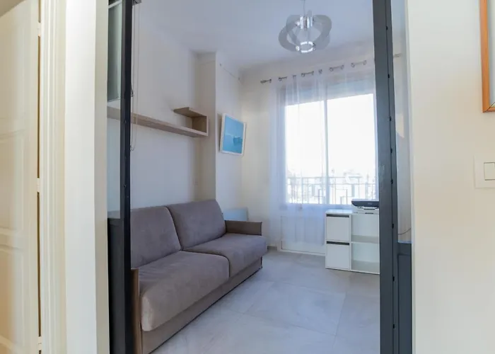 3-Br Apartment Sea View By The Beaches