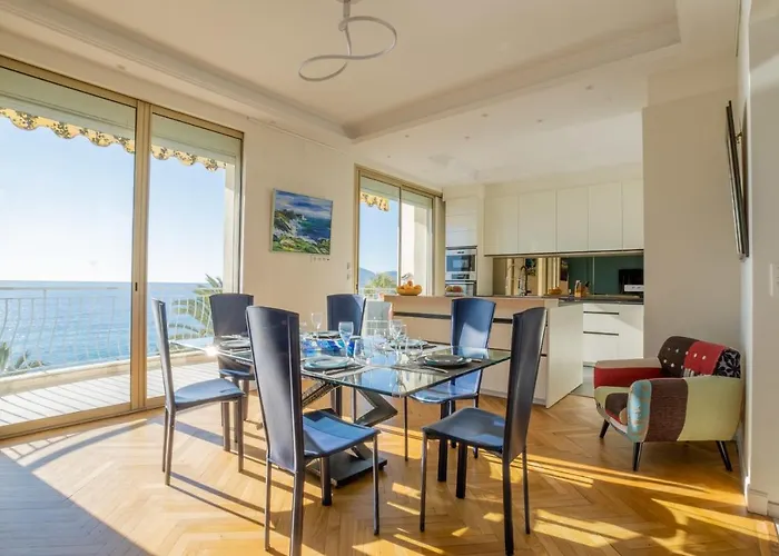 3-Br Apartment Sea View By The Beaches