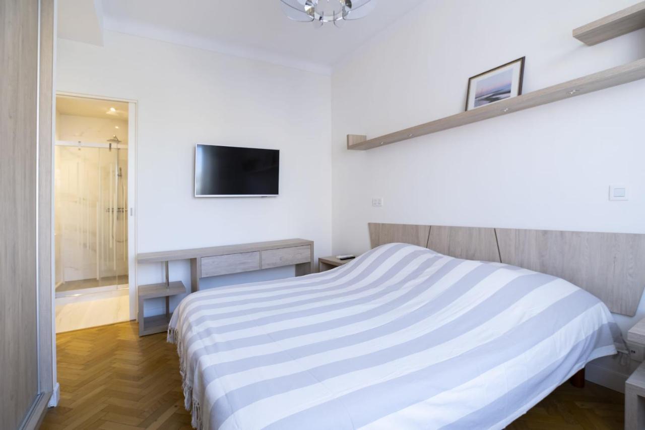 3-br Sea View By The Beaches Appartement *